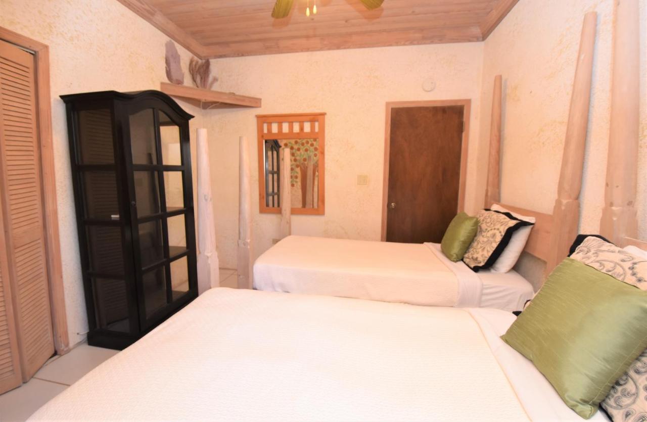 The Sugar Apple Lodging Dunmore Town Exteriér fotografie